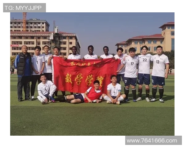 重庆足球队在世界杯预选赛中的奋勇拼搏与历史性突破之路